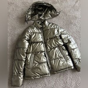Gold Puffer/Bomber (size M) with detachable hood